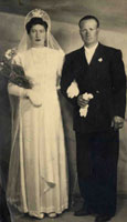Giulio and Elena Caldarelli's wedding, 1946. Courtesy of Domenica Mandarino