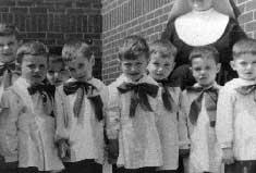 P10497 - St Angela photo - Kindergarten Kids St Angela School w Suore Orsoline circa 1950